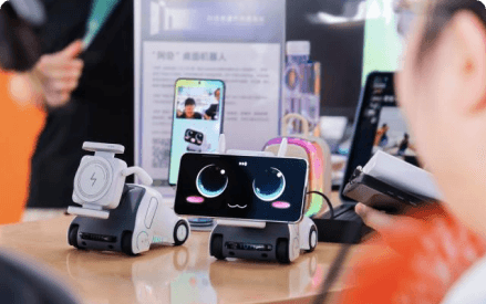媲美GPT-4o的王炸模型，这家创业公司做出来了